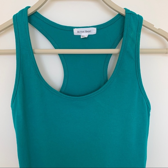 Active Basic Green Tank Top in Size Small - Picture 2 of 6